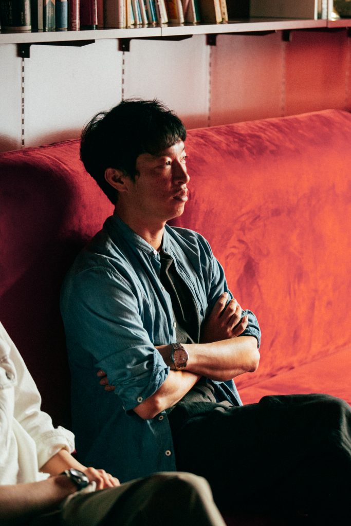 岡雄大・本間貴裕・松井明洋